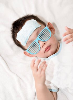 Çocuk eklemek soğutma jel pad alnına