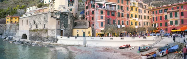 Vernazza panorama. Color image — Stock Photo, Image