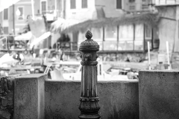 Ancienne Fontaine Eau Potable Publique Style Dans Port Pêche Camogli — Photo