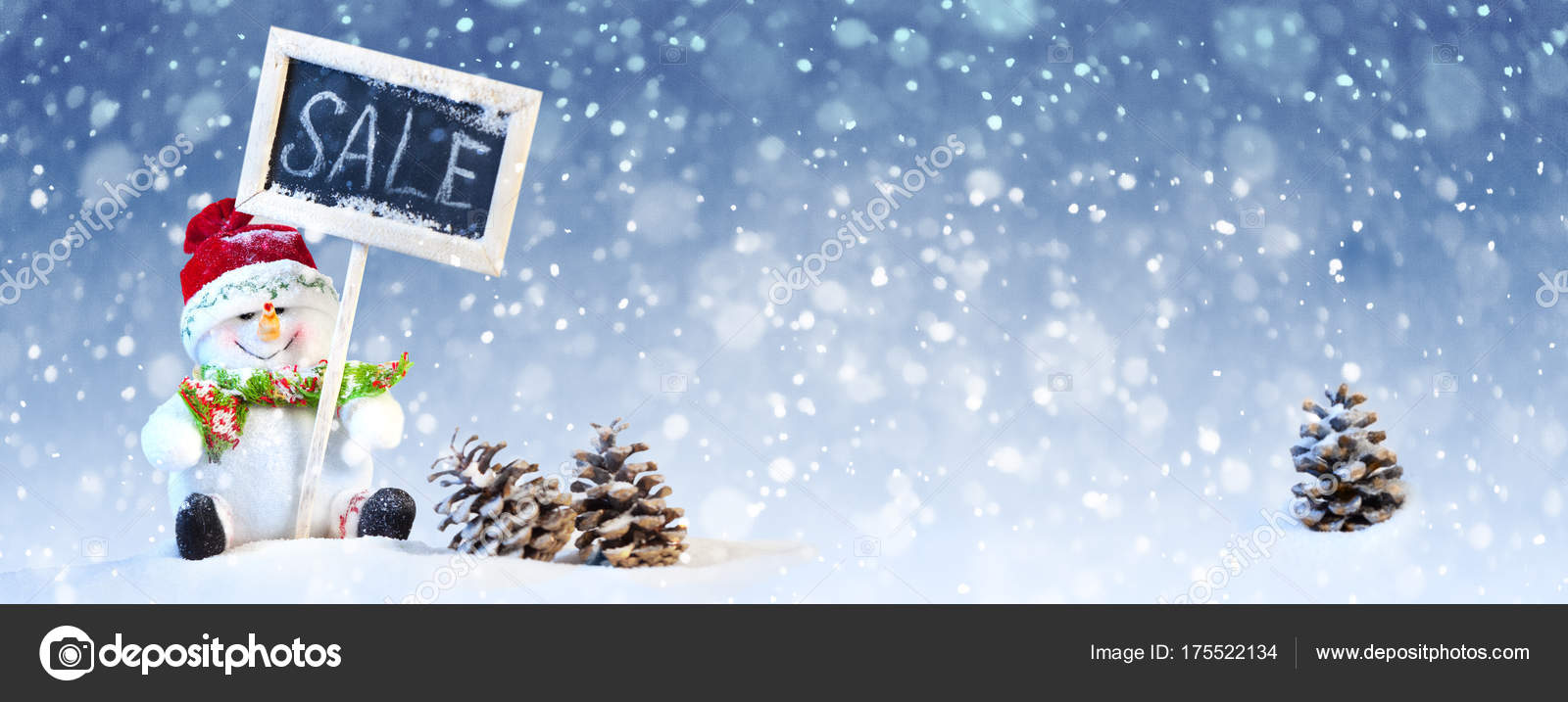雪の上の円錐形の松でかわいいクリスマス雪だるま ストック写真 C Alexandernovikov 雪の上の円錐形の松でかわいいクリスマス雪だるま ストック写真 C Alexandernovikov