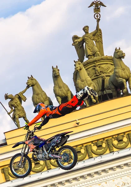 Adrenaliny Fmx show w pałacu w Sankt Petersburgu — Zdjęcie stockowe
