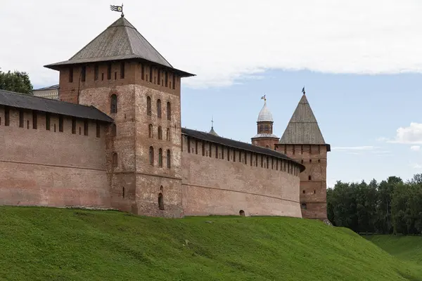 Ancienne forteresse à Novgorod, Russie — Photo