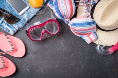 Plaj aksesuarlarıyla yaz geçmişi.