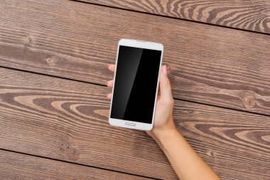 Beyaz akıllı telefon kullanarak el