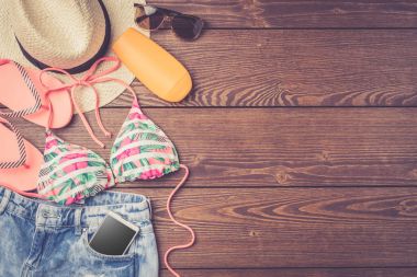 Kadın yaz giysileri.