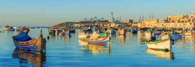 Balıkçı köyü Marsaxlokk Malta
