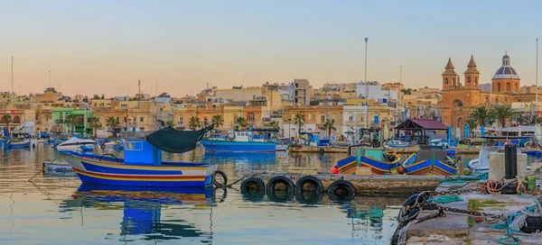 Fiskebyn Marsaxlokk på Malta — Stockfoto
