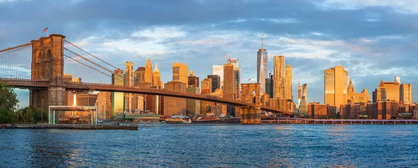 Nascer Sol Brooklyn Bridge Park Com Vista Para Manhattan Skyline — Fotografia de Stock