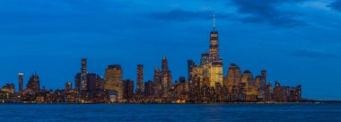 Hoboken, Jersey 'den Manhattan ufuk çizgisine bak