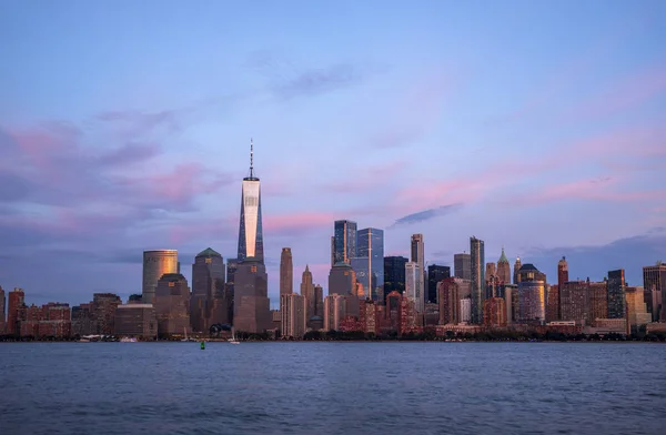 Hoboken, Jersey 'den Manhattan ufuk çizgisine bak