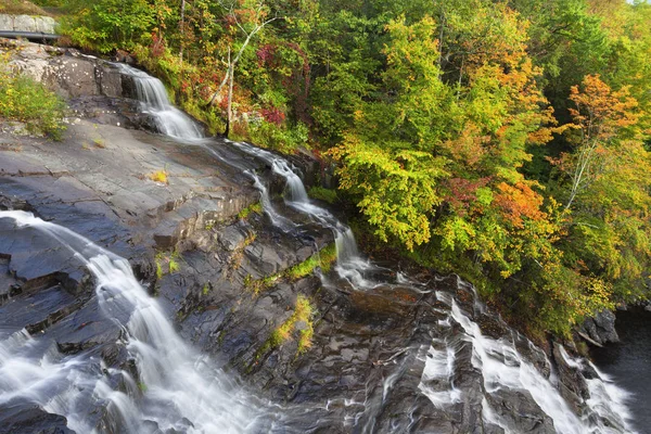 Boční pohled na Beecher Creek Falls — Stock fotografie