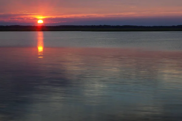 Éclatant lac Sunset — Photo