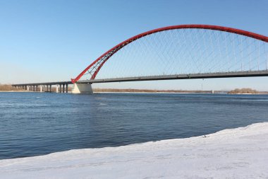 Nehri üzerinde köprü Bahar, Bugrinsky Köprüsü, Ob Nehri,