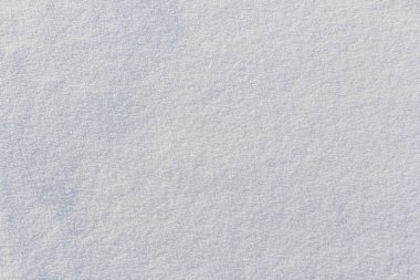 Nehrin donmuş yüzeyinde kar, doğal bir arka plan.