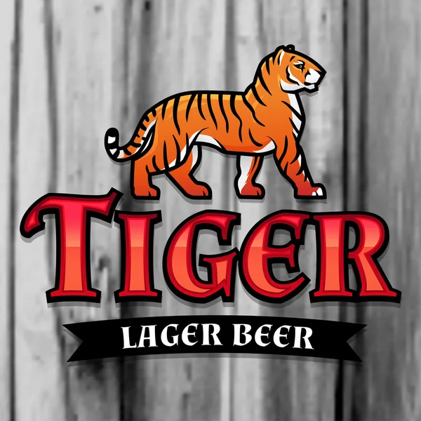 Vettore della birra Tigre del Bengala. Modello di design Lager Label. Insegne Predator, Squadra sportiva su fondo texture legno . — Vettoriale Stock