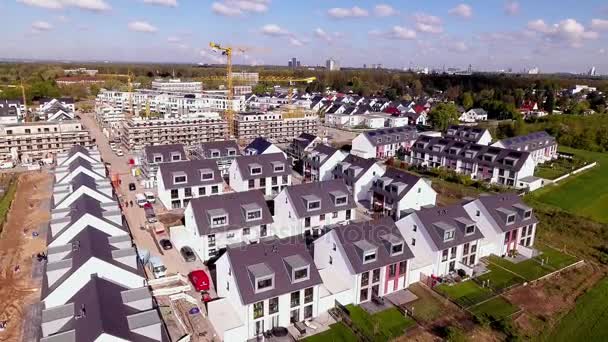 Règlement sur les nouveaux logements — Video