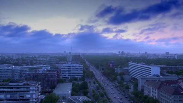 Berlins Stadssiluett Tidig Morgon — Stockvideo