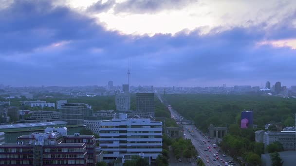 Berlin Skyline Por Mañana Temprano — Vídeo de stock
