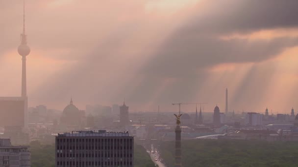 Skyline Van Berlijn Bij Zonsopgang — Stockvideo