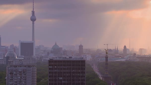 Skyline Berlin Vid Soluppgången — Stockvideo