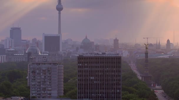 Panoramę Berlina Wschodzie Słońca — Wideo stockowe