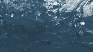 Damla su Falls çalkantılı suya