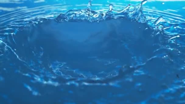 Víření Vodní Hladiny Pomalém Pohybu Lehkomyslné Vlny Vlnky Phantom Flex — Stock video