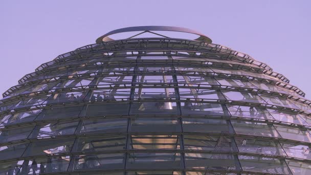 Kopuły Budynku Reichstagu Berlinie Kopuła Reichstagu Jest Dużą Szklaną Kopułą — Wideo stockowe