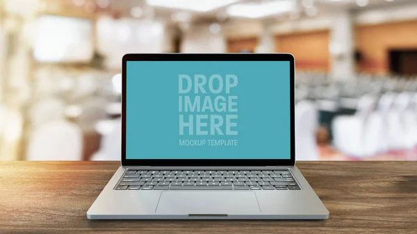 A conference room with a notebook in the front. — Stock Photo, Image