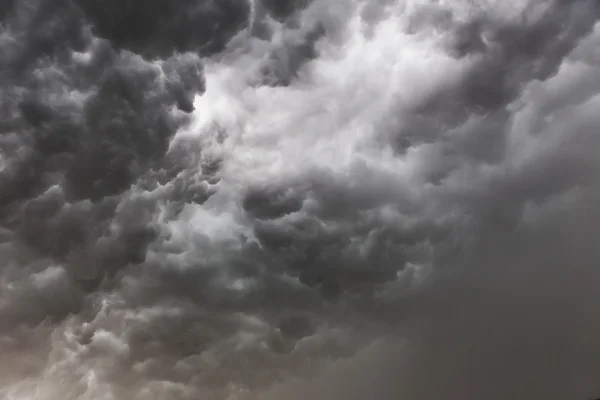 Antecedentes das nuvens de tempestade Fotos De Bancos De Imagens