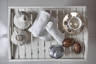 Sağlık kadar kapatın