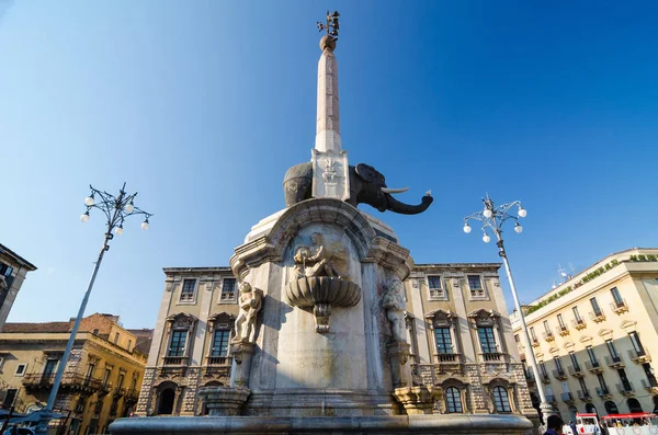 Elefantenbrunnen in Catania, Sizilien — Stockfoto