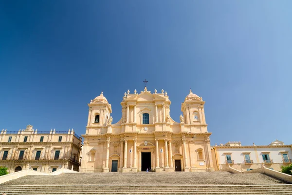 Noto katedry jest katolicki na Sycylii, Włochy. — Zdjęcie stockowe