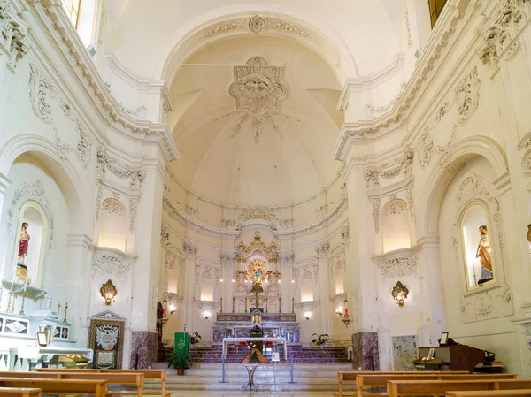 Vista interior. Iglesia de San Francisco Inmaculado, Noto, Sicilia, Italia . —  Fotos de Stock