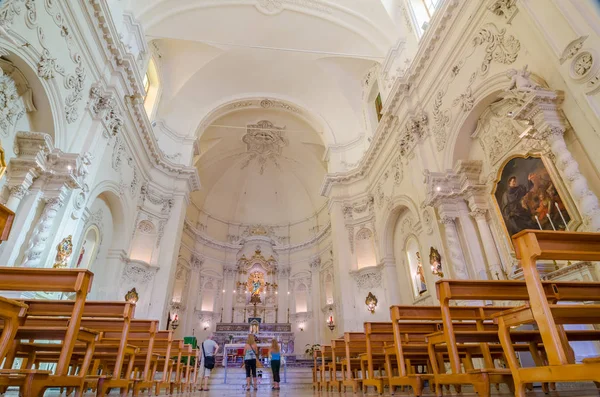 Interior view. Church of Saint Francis Immaculate, Noto, Sicily, Italy. — Stock Photo, Image