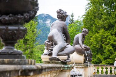 Perisi Linderhof Palace park, Almanya, Bavyera heykeli