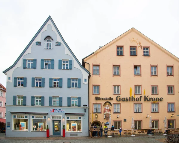 Fussen Yaya Caddesi tipik Bavyera binalar. — Stok fotoğraf