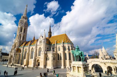 Matthias kilisedir Budapeşte, Macaristan'da bulunan bir Roma Katolik Kilisesi