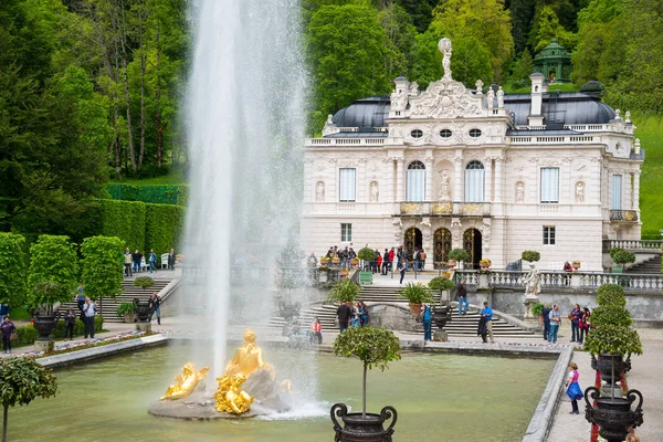 Дворец Линдермана находится в Германии, на юго-востоке Баварии — стоковое фото