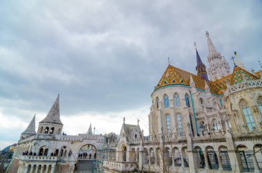 Budapeşte, Macaristan 'daki Buda Kalesi tepesinde balıkçı kalesi