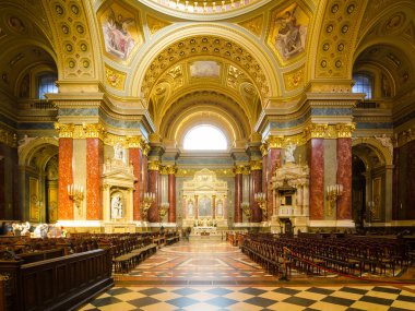 Roma Katolik Kilisesi St. Stephen Bazilikası'nın iç.
