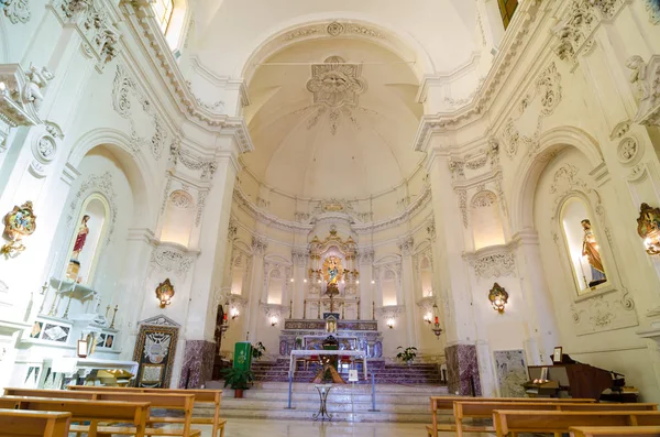 Interiör vy. Kyrkan Saint Francis obefläckade, Noto, Sicilien, Italien. — Stockfoto