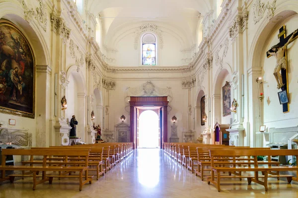 Вид изнутри. Церковь Святого Франциска Непорочного, Ното, Сицилия, Италия . — стоковое фото
