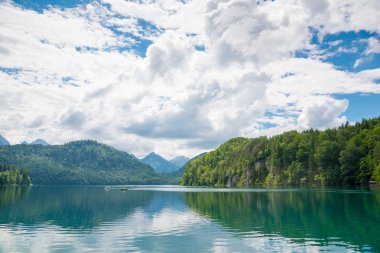 Bir göldür Bavaria, Almanya için Alpsee.