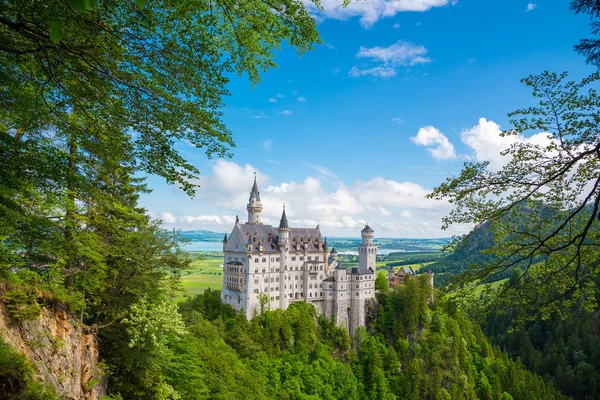Нойшванштайн Замок Знаменитый Замок Германии Расположен Фуссене Бавария Германия — стоковое фото