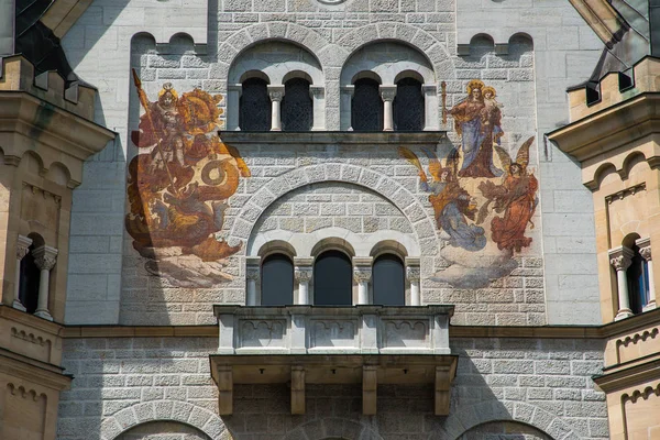 Patrona Bavariae and Saint George on the Neuschwanstein Castle, — Stock Photo, Image