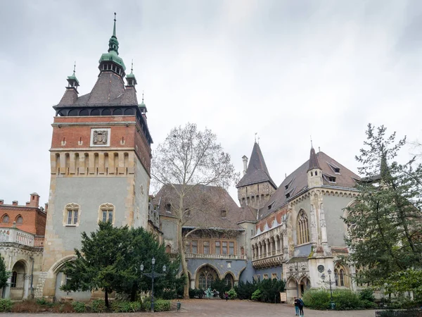 Castillo Vajdahunyad Castillo Parque Ciudad Budapest Hungría —  Fotos de Stock