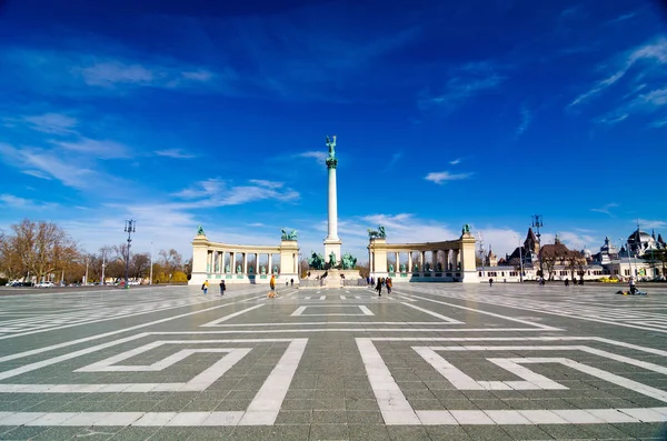 Budapest Ungarn Februar 2016 Millenniumsdenkmal Auf Dem Heldenplatz Hosok Tere — Stockfoto