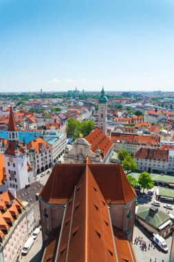 Münih, Almanya - 7 Haziran 2016: Münih, Bavyera, Almanya 'nın Eski Şehir mimarisinin manzaralı hava manzarası
