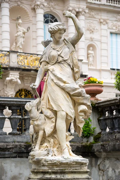 德国埃塔尔 2016年6月5日 德国巴伐利亚林德霍夫宫公园雕塑 — 图库照片